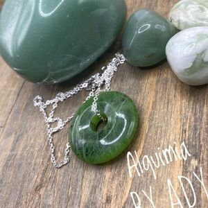Alquimia Green Stone Necklace with Silver Chain